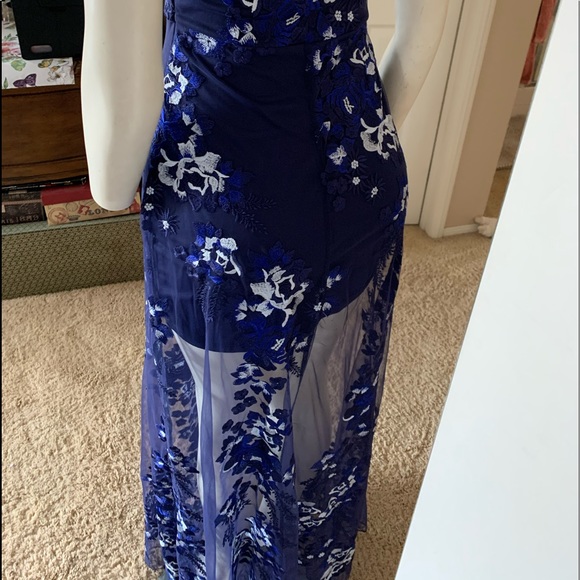 Windsor Prom/Long Dress - Picture 4 of 6